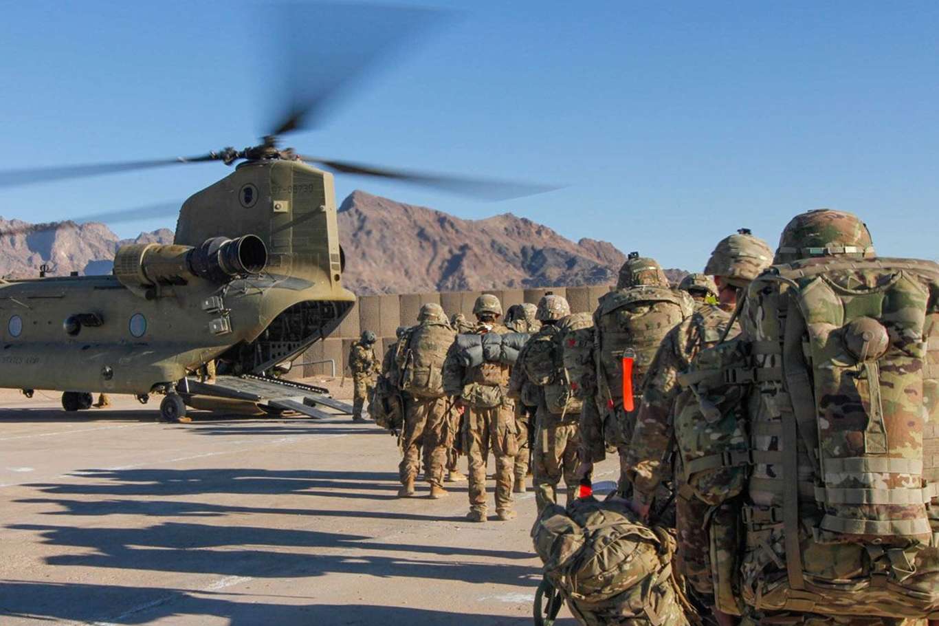 İşgalci ABD askerleri Afganistan’daki Bagram Hava Üssü’nden ayrıldı İşgalci ABD askerleri Afganistan’daki Bagram Hava Üssü’nden ayrıldı